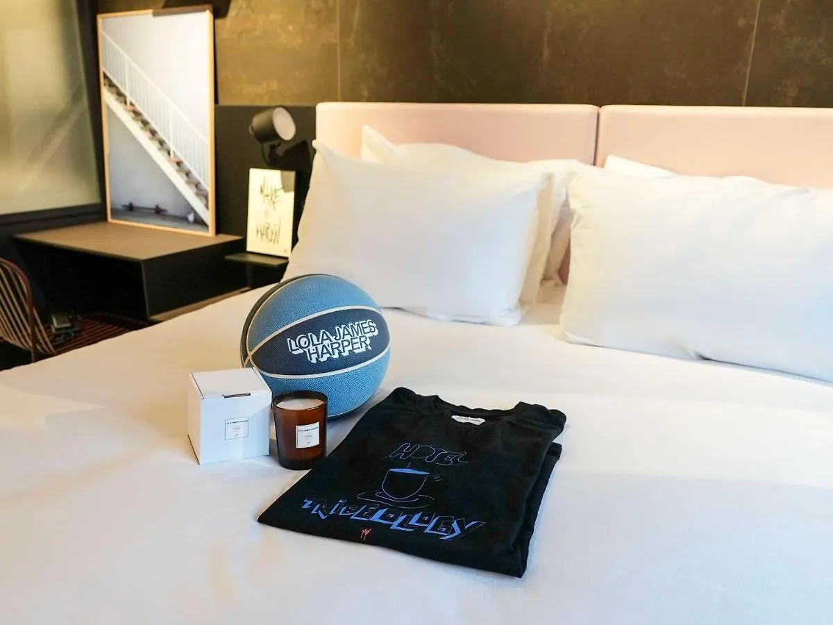 Hotel Tribe Paris Batignolles