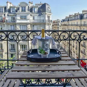 Montcalm Paris