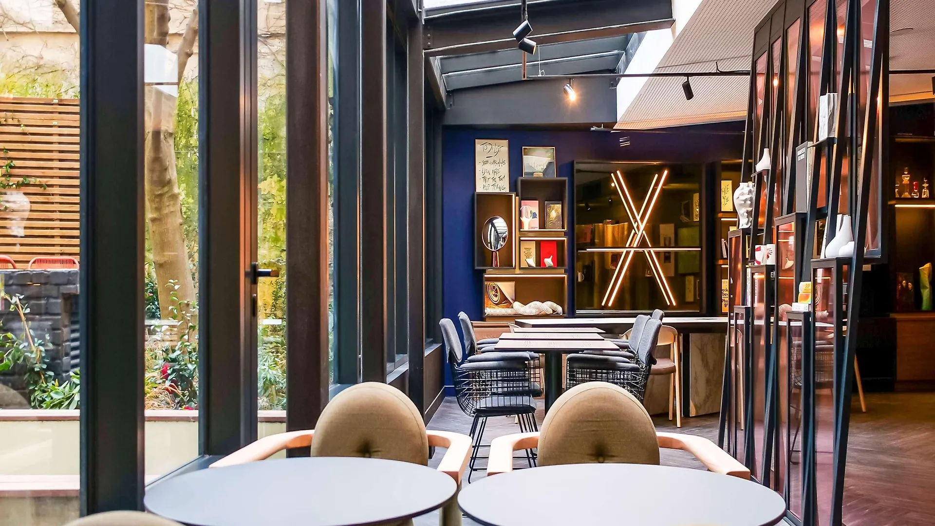 ****  Tribe Paris Batignolles Hotel France