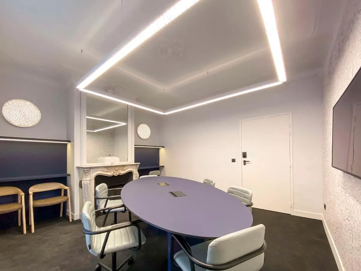Tribe Paris Batignolles Hotel