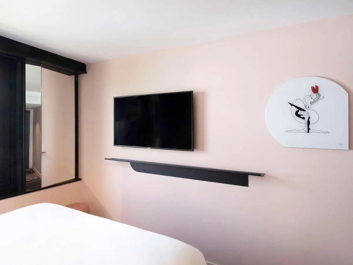 Tribe Paris Batignolles Hotel France