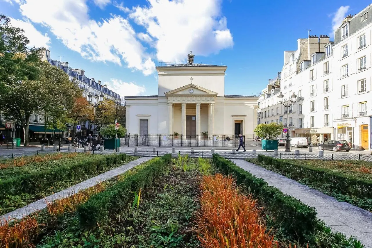 Tribe Paris Batignolles Hotel 4*,