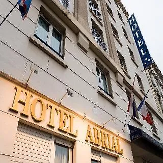 Hotel Tribe Paris Batignolles